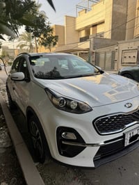 كيا سبورتج 2020 خليجي مواصفات بيسك بدون صبغ بارد بالباب ماشية 68 السنو...