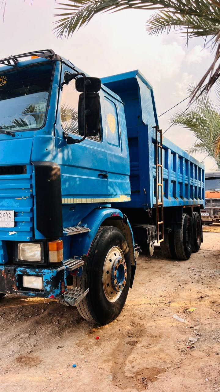 سلام عليكم سياره لبيع ١٩٩٥ مكينه ١٢ونص كير ٥ب٥ مجموعة جبليه ٢٠٠٨ تخم تاير سياره جهازه لعمل مكلف بل نشر مكانهه سماوه ***********
