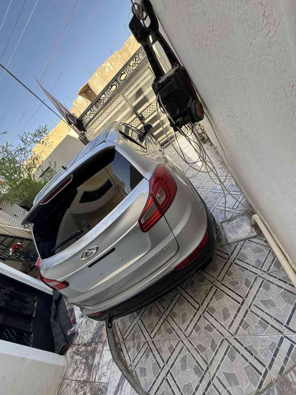 تيگو5 موديل ٢٠١٨ مكينه ٢٠٠٠ اربعه سلندر رقم بصره حره بأسمي سنويه  لحد ٢٠٣٠ ييهه صفحه صبغ ملاحضه ما اكفلهه من الصبغ ابيع كوم حديد مكينه گير خير من الله تخم تاير باتري جديد تبريد ثلج حداده ادامه من كلشي بصمه كامره حساسات دواخل جلد قماره كاربون فايبر السعر ٨٤ ورقه بيهه مجال قليل
***********
***********
