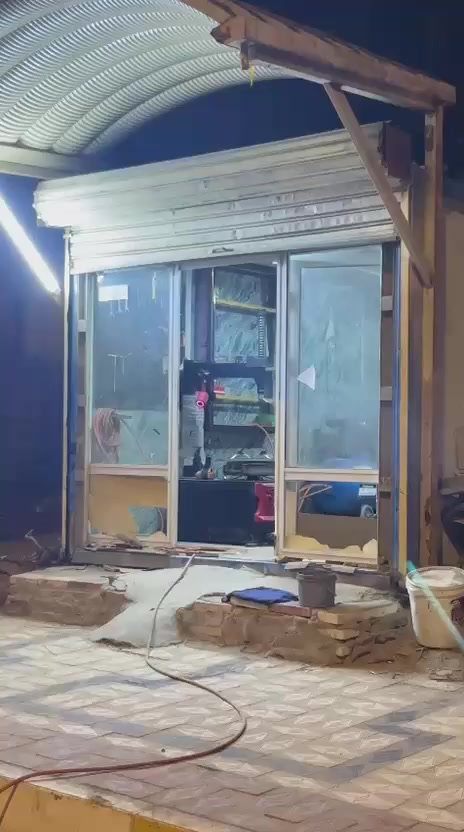 سلام عليكم
محل بنچرچي للبيع كامل
العنوان ناصريه شارع النيل باقي التفاصيل اتصل وبيك خير وتدلل ***********
