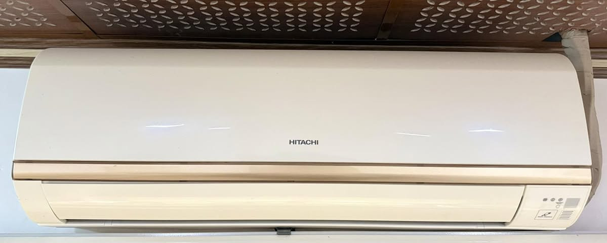 سلام علیکم بەڕێزان

ئەم سپلێتە بۆ فرۆشتن براندی HITACHI یە جۆری یەک تەن و نیوە کارەبایەکی کەمی دەوێت زۆر کەم ئیشی کردووە  بە زەمان هیچ کێشەیەکی نییە  و زۆر تازەیە 
خۆتان نرخ بدەن


**إذا كنت صاحب هذا الإعلان وتريد حذفه لأي سبب، رجاءا أرسل رسالة إلى الدعم الفني**