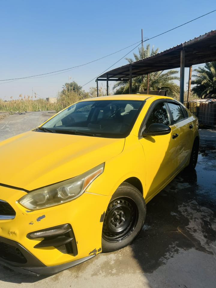 السلام عليكم
كيا فورتي موديل 2020 رقم بغداد دولي 
مكينة مامفتوحة بلاد
كير At سيارة جاهزة  بأسمي سنويتها ل2028
سعرها ب115 بيها مجال مكانها السماوة 
***********
