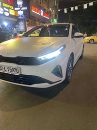 اخوتي k3موديل ٢٠٢٤ ماشيه ٢٢   الف. سياره بيه باب سايق صبغ وربع دعاميه ...