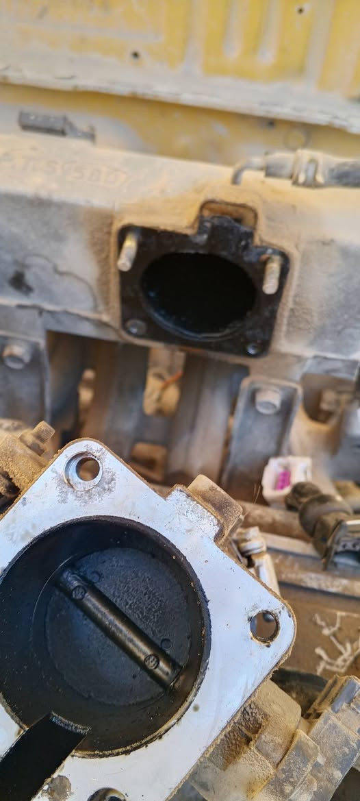 صور قبل وبعد
تم صيانة سيارة سايبة تعاني من خربطة شديدة 
ورشه علي أإلكهربائي 
عنواني الفرات قرب مدرسة السنبلة
***********
