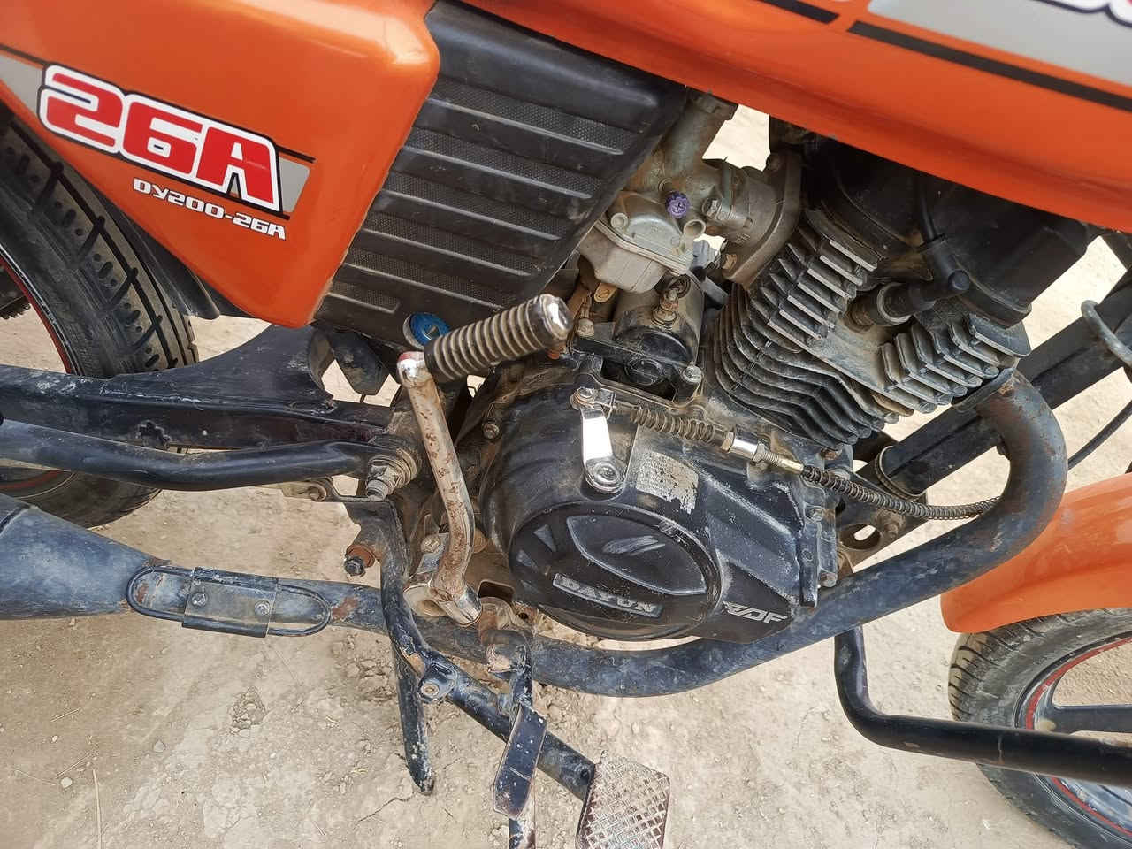 السلام عليكم دراجه دايون نفخ كلك موديل 2022
 محرك 150 دراجه عليه شلعه شك لكاع تايرات جدد سعر 750 وبيه مجال 
مكان الدوانيه قضاء الحمزة الشرقي ***********
