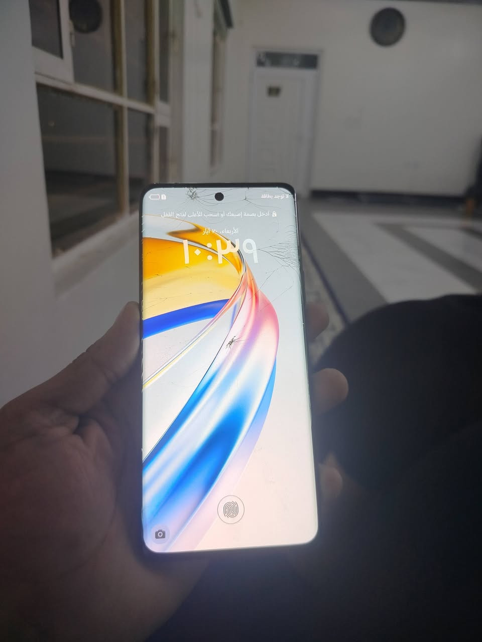 جهاز هونر X9B ذاكره 256 رام 12+12 نظافه 100% شرط مامفتوح وضمان شهر كامل فقط جام الشاشه مكسور بدون اي تاثير سعره 185 الف شراي خاص
