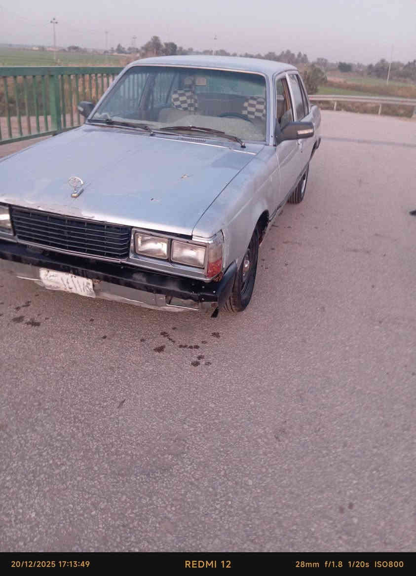 السلام عليكم كرونه البيع 1981 مكينه وكير ونجي 4 سلندر كربلائي سياره جاهزه السعر 25 وبيه مجال المكان كوفه ***********
