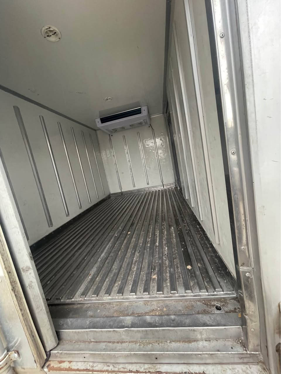 كيا بنكو موديل ٢٠٢٣ للبيع مكاني بصره فلكه العروسه رقم بغداد انكليزي *********** البصرة, العراق
