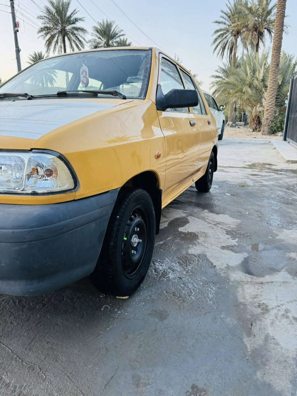 سلام عليكم
سايبه 2015كفاله عامه لاصبغ ولاتبديل سياره جاهزه من كلشي كل نقص مابيه مكينه كير حداديه تخم تاير دينار ماتصرف عليه 

مكاني حله حي الجزائر الشراي يتصل 

***********

السعر 37وبيه شويه مجال
