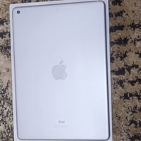 ايباد 9 لللبع مستخدم قليل كلش بطاريه 98 مشحون 70 مره شرط تفحص وتاخذ من...