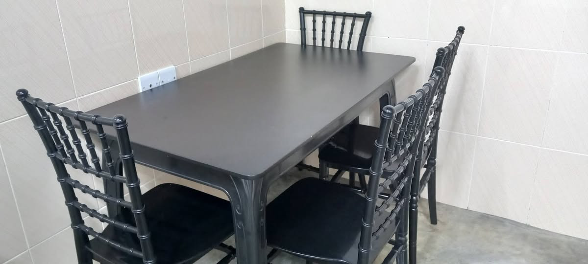 ميز طعام نضيف جدا مع 4کراسئ اڵسعر ـ175 اڵف و بی مجاڵ


**إذا كنت صاحب هذا الإعلان وتريد حذفه لأي سبب، رجاءا أرسل رسالة إلى الدعم الفني**