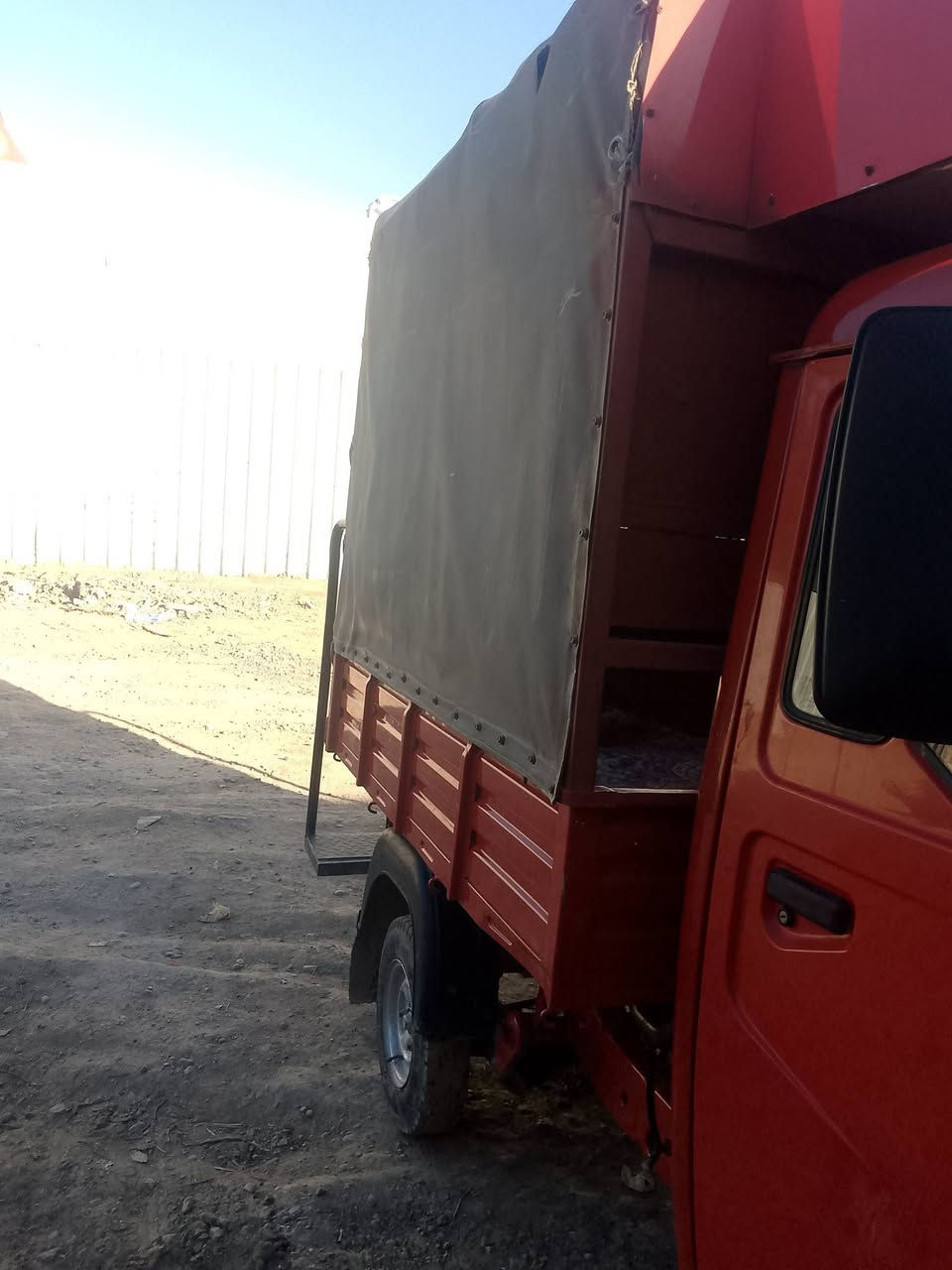 بيع ومراوس 
تكتك بدي 2019
رقم وسنويه 
مكينه ما مفتوحه 
كهربايات شغاله 

***********
