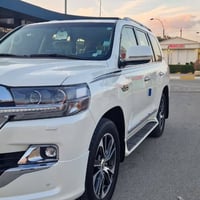 لاندكروزر • ٢٠٢٠ • محرك V8