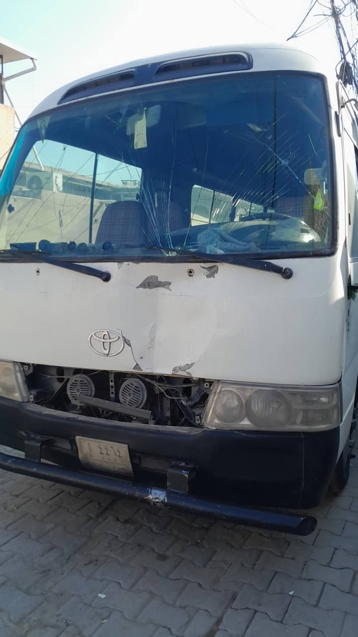 كوستر ٥ عاليه بسمي مثل مواضحه كدامكم ابيع مصبوغ من حام وجو رقم بصره جديد  ١٨٠ وبيه مجال مكينه تبريد اكسل بي ونه ٨٠ وجو  قلاب ستاركسر يل ناصي جوبلس  ***********
