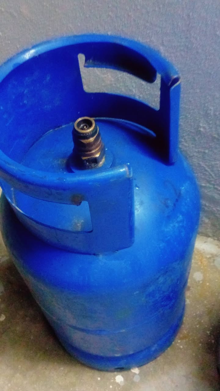 قنينة غاز نوع عراقي بيها غاز للبيع ب60الف


**إذا كنت صاحب هذا الإعلان وتريد حذفه لأي سبب، رجاءا أرسل رسالة إلى الدعم الفني**