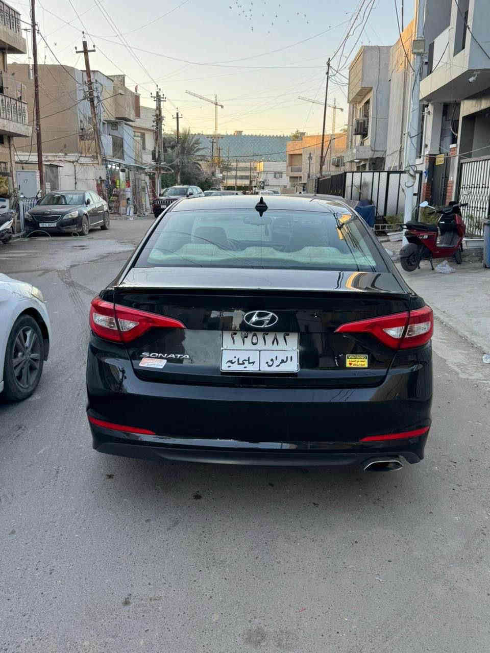 السلام عليكم عندي سوناتا 2016 للبيع وارد امريكي حادث بسيط بدون اي دواخل بيها بنيد صبغ وباب والباقي كفالة رقم سليمانية بأسمي تريد تحويل تريد وكالة مواصفات 
1-شاشة جبيرة 
2-كامرة دوارة 
3اشاير بالمري 
4-ويل كروم 
5-ثلاث وضعيات قيادة 
6-مانع انزلاق اي بي اس 
7-مكينه 2400 
مكان السيارة بغداد البلديات للاستفسار الاتصال *********** رايدها ب 118 وبيها مجال بغداد, العراق
