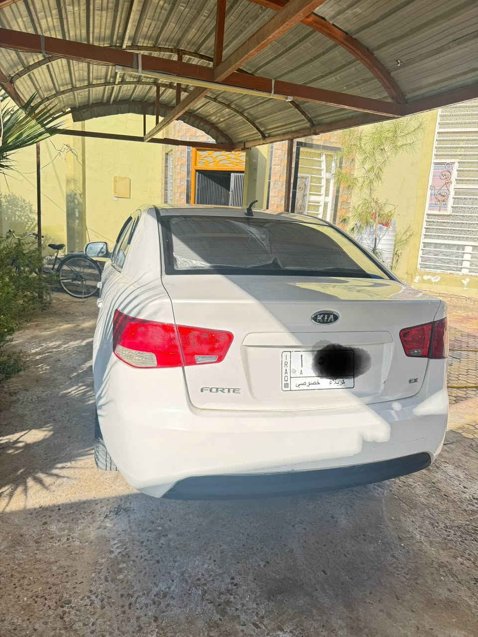 السلام عليكم 
فورتي 2009  مكينة 1600
بيها 3 قطع صبغ سيارة حييل حلوة ونضيفه 
رقم كربلاء 
مكان السيارة كوفة
السعر 88 
***********
