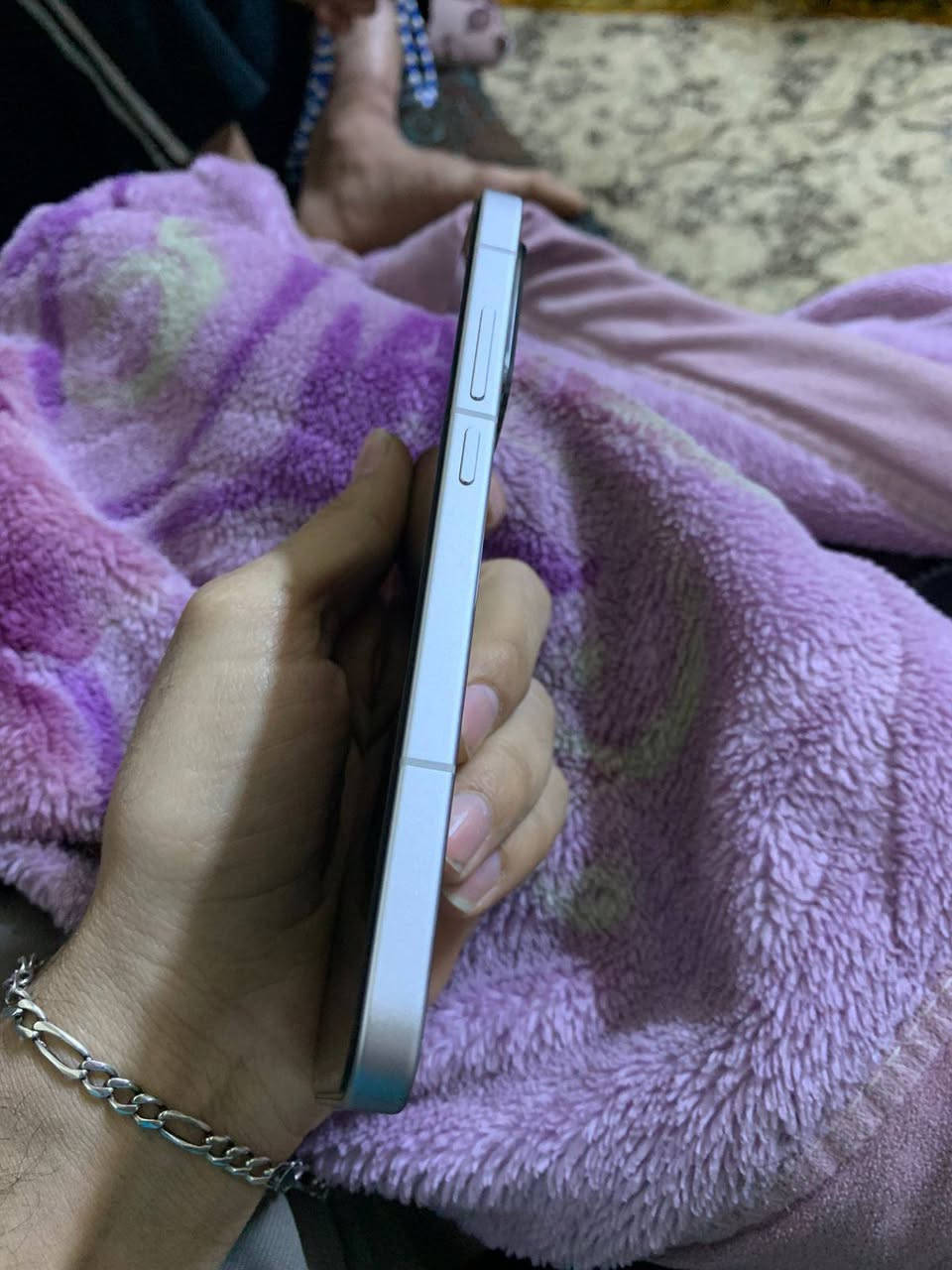 بوكو F7
جهاز نضيف ماصر هواي من ماخذا جهاز مكفول 
مكان بغداد مدينة الصدر 
***********
