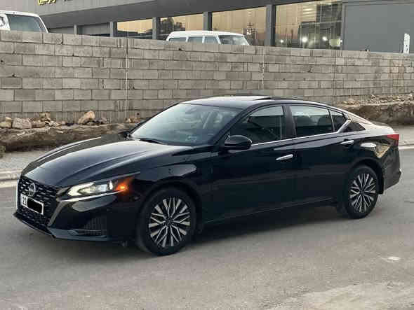 نيسان التيما 2023 AWD 
فول مواصفات SV PLUS 
44,000 ميل ماشيه

بنيد صبغ بدون دواخل ويا 
شويه بالجاملغ الخلفي أثر شخوط
سيت راديترات و تبريد شركة
كير و محرك و حجر و رادار وكهربائيات بشرط
رقم سليمانيه بأسمي تحويل و غرامه بشرط 
السياره كلش جديده و حلوه دينار واحد مابي مصرف 

سعر : 160 ورقه
واتساب : ***********
