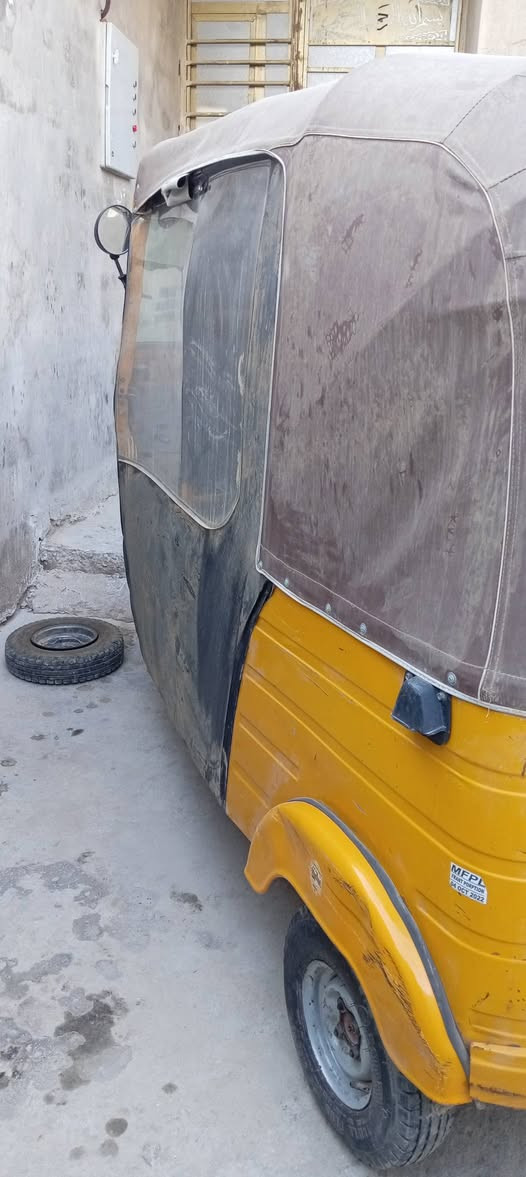 نظراً للوعود الكاذبة تكتك للبيع موديل 20 سعر 5 و700 وبيها مجال بسيط ***********
