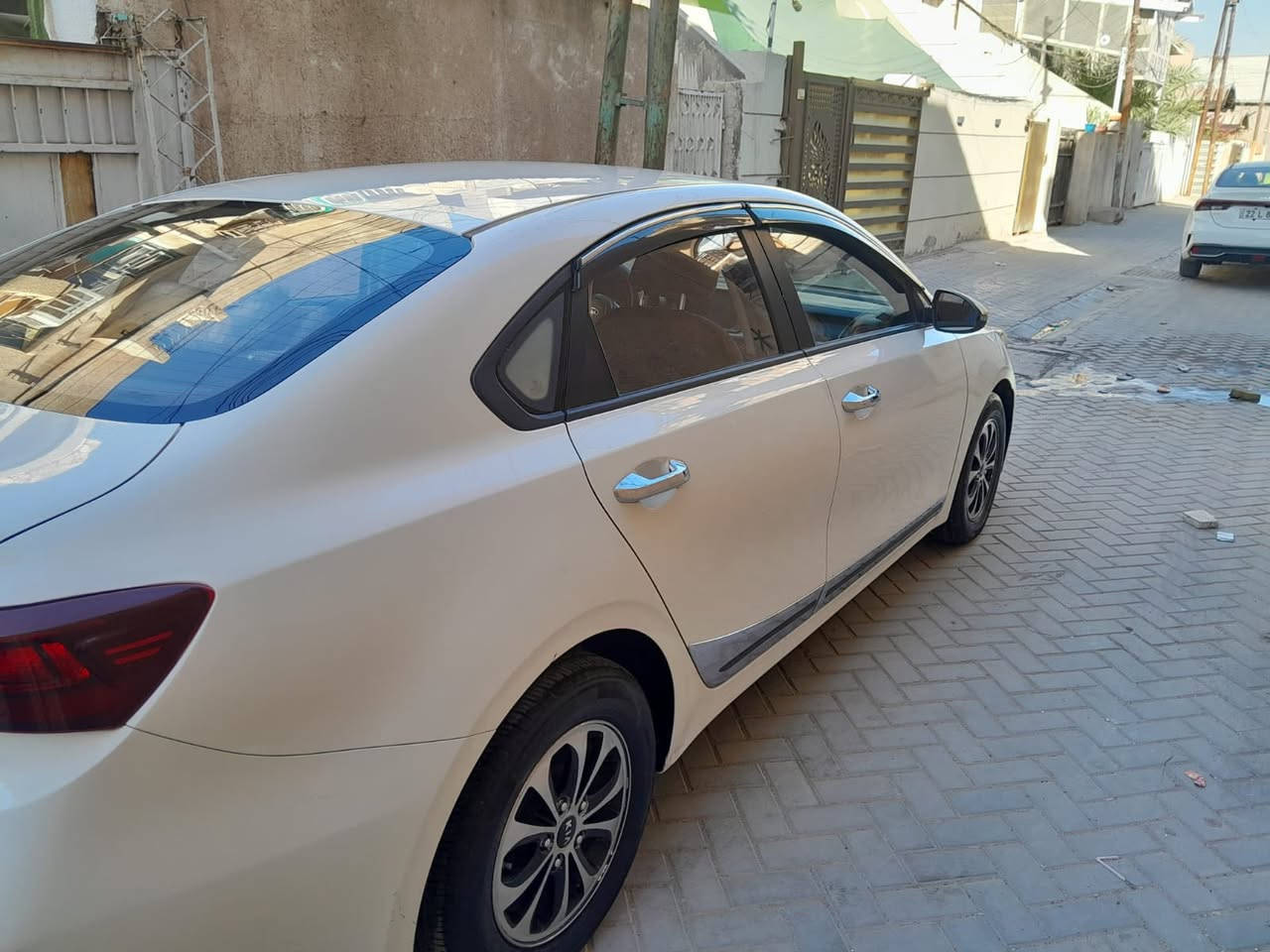 سياره سيراتو موديل 2020 خليجي
 ماشيه 138 
بيهه صفحه السايق صبغ خارج فقط بدون داخل والسونار موجود 
السياره معوقين تتحول سنويه بسنه 2027 والسعر 125وبيهه مجال
  مكاني بغداد حي حطين
رقم صاحب السياره 
 ***********
