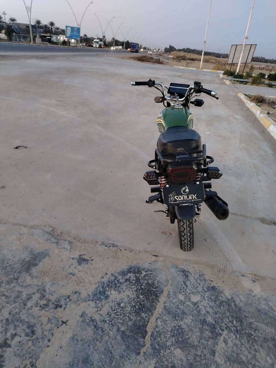 سلام عليكم سيفان سونك موديل 2025حلوه ماشيه 2000مكان عله طريق دلعباس ***********
