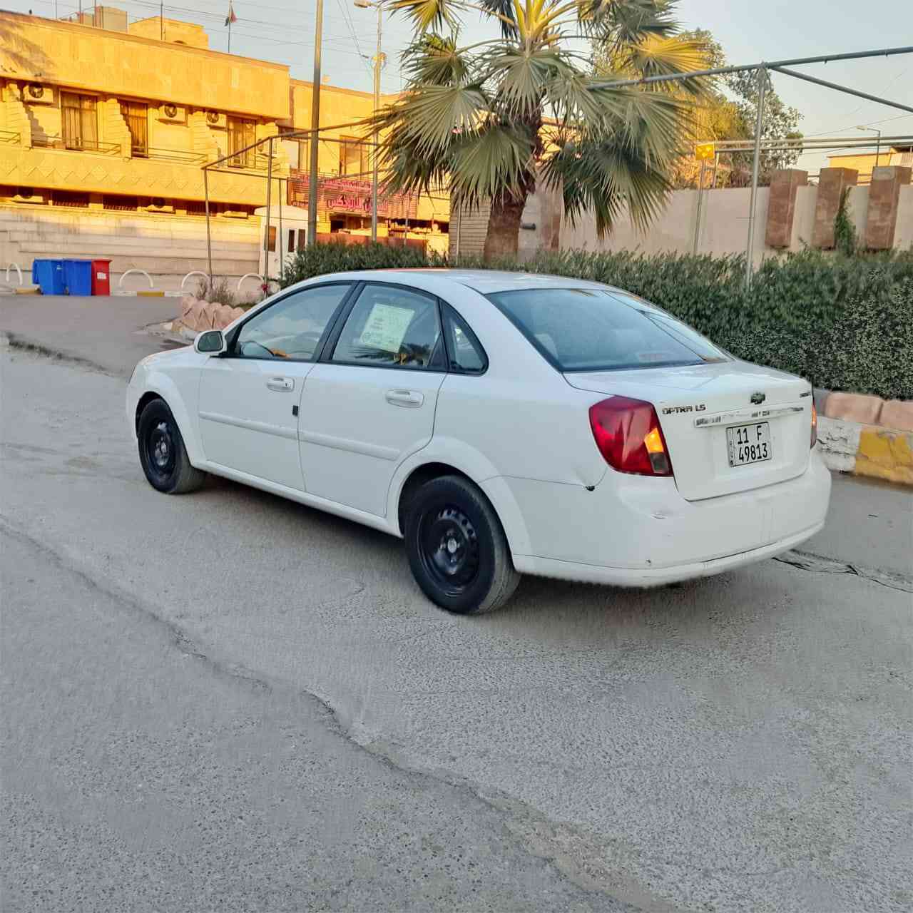 السلام وعليكم اوبترا مديل 2012خليجي لشركه العامه مكفوله كفاله عامه من لصبغ ولتبديل عدا صخة ب لبنيد وبعده ما معمرة وسونار مرفق ب لمنشور 
صدر امامي خلفي جديد 
تبريد ثلج
كتلوكات لشركه موجودة 
ماشيه 140حقيقي 
مري كهربائي
رقم بغداد لنكليزي 
مكاني بغداد 
لسعر 87وبيه مجال 
رقم ***********
