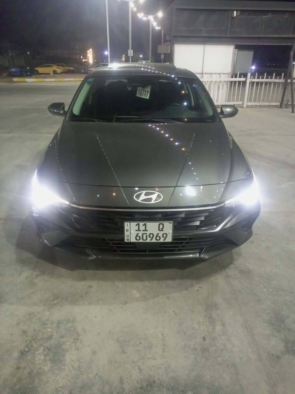 سلام عليكم الانترة مديل 24 أمريكي بدون تبديل ولا صبغ بس بارد شوية دفعة بل بدنة ماشية 15 سيارة ليبل واحد تخم تاير ويل جديد جاهزة كبل للشارع مكاني غزالية *********** سعرها 177بيهة مجال
