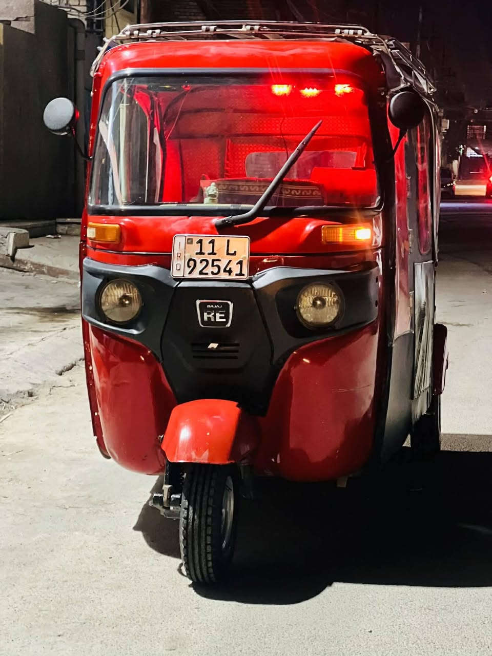 السلام عليكم تيك توك للبيع 22 شهر الخامس رقم انجليزي تيك توك مقفوله محرك  السعر ٨ مليون المكان بغداد زعفرانية***********
