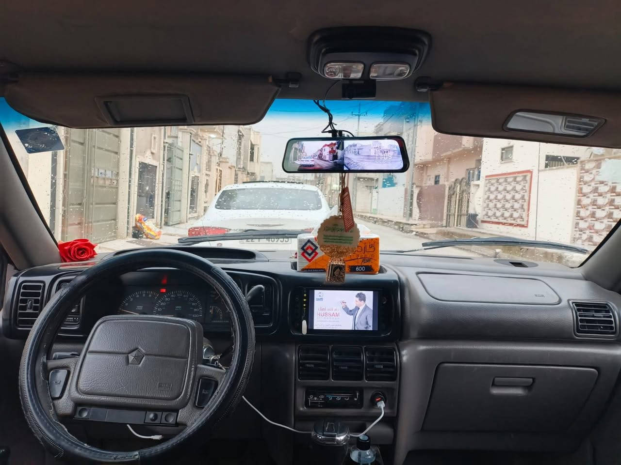 7راكب شاصي قصير
محرك باجيرو 3000 كير ميكانيكي شرط
تبريد ثلج تدفئه 
طخم تاير جديد صدر جديد 
كوبون + سنويه عضم باسمي رقم اجنبي
بيها صبغ فقط دوسات
للتواصل ***********
مكان السياره موصل
اذا عندك مراوس هم اراوس
