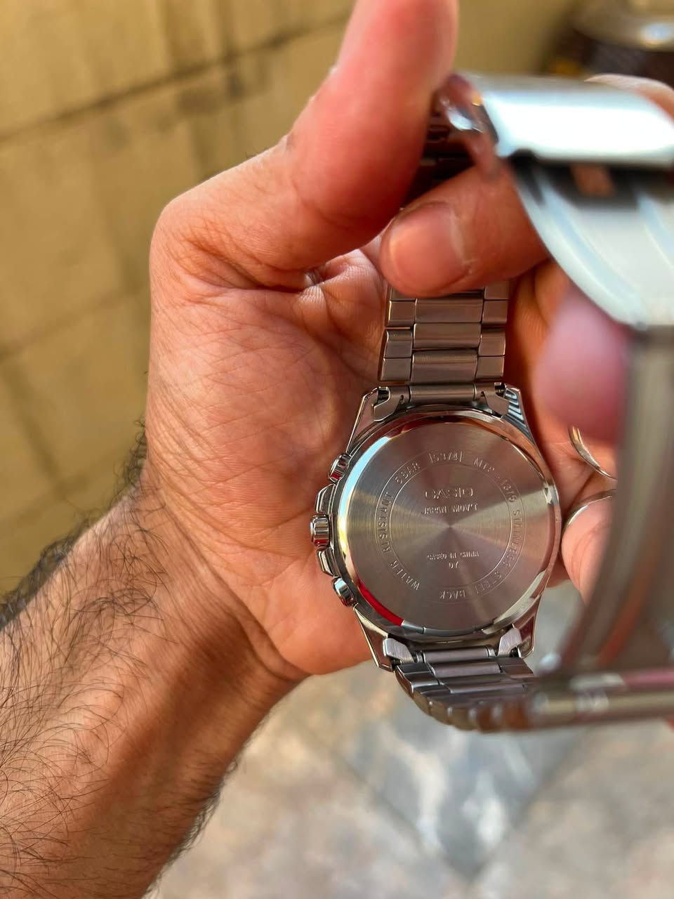 ثلاث ساعات من ماركه كاسيو اصليات
بعدهن جدد لوك  
وساعه وحده من ماركه بولو 
اصليات كلهن لابسهن 4 مرات يعني بعدهن لوك لوك


**إذا كنت صاحب هذا الإعلان وتريد حذفه لأي سبب، رجاءا أرسل رسالة إلى الدعم الفني**