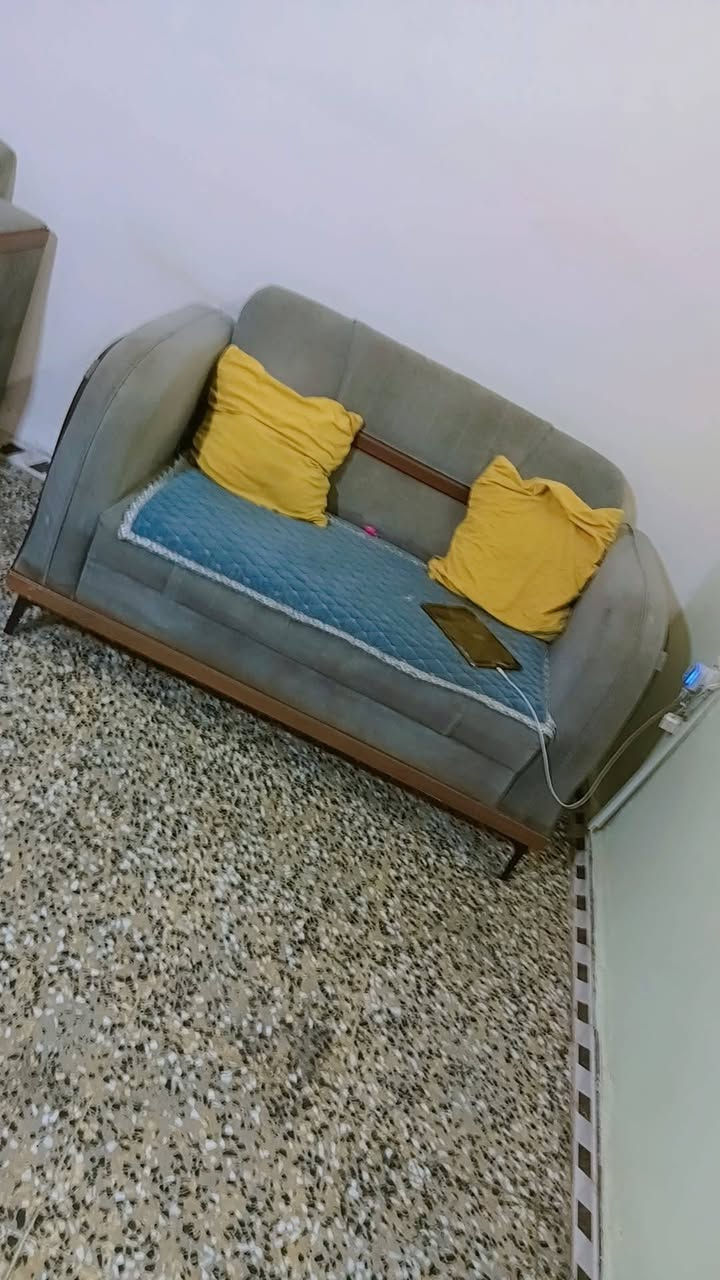 تخم ١٠مقعد للبيع بدون ضرر
تركي عنوان جسرديالى .سعر خاص


**إذا كنت صاحب هذا الإعلان وتريد حذفه لأي سبب، رجاءا أرسل رسالة إلى الدعم الفني**
