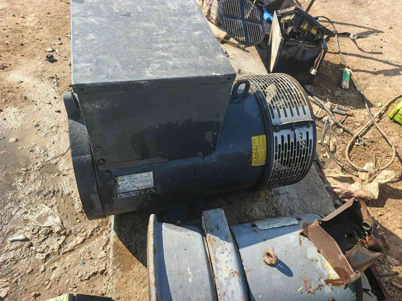 السلام عليكم رأس توليد 200كيفي
ميكالته شرط شركه السعر 20ورقه الداير 46
  ***********(   ،) ***********
