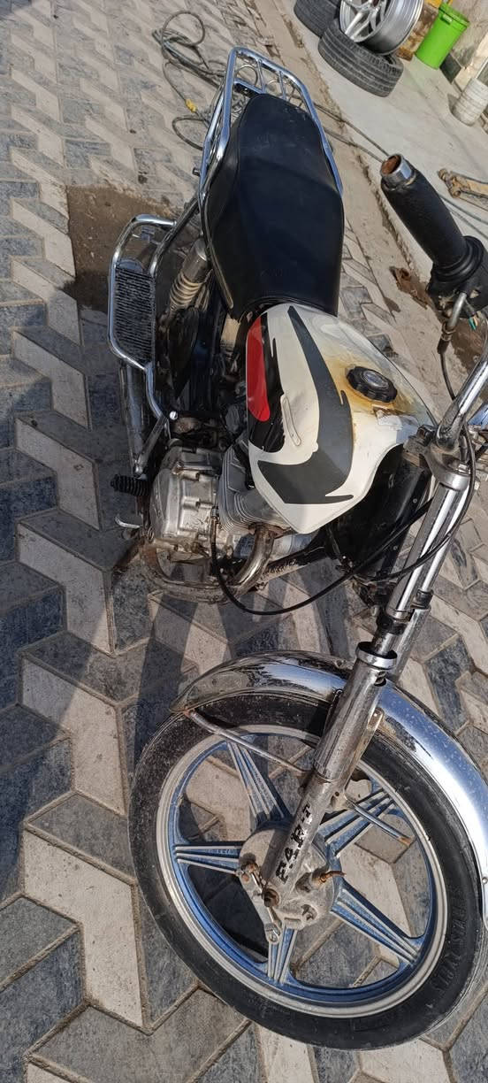 السلام عليكم دراجه بارت شاصي نامه دراجه نضيفه ما ذب عليه ربع شغل وطلع سعر 450


**إذا كنت صاحب هذا الإعلان وتريد حذفه لأي سبب، رجاءا أرسل رسالة إلى الدعم الفني**