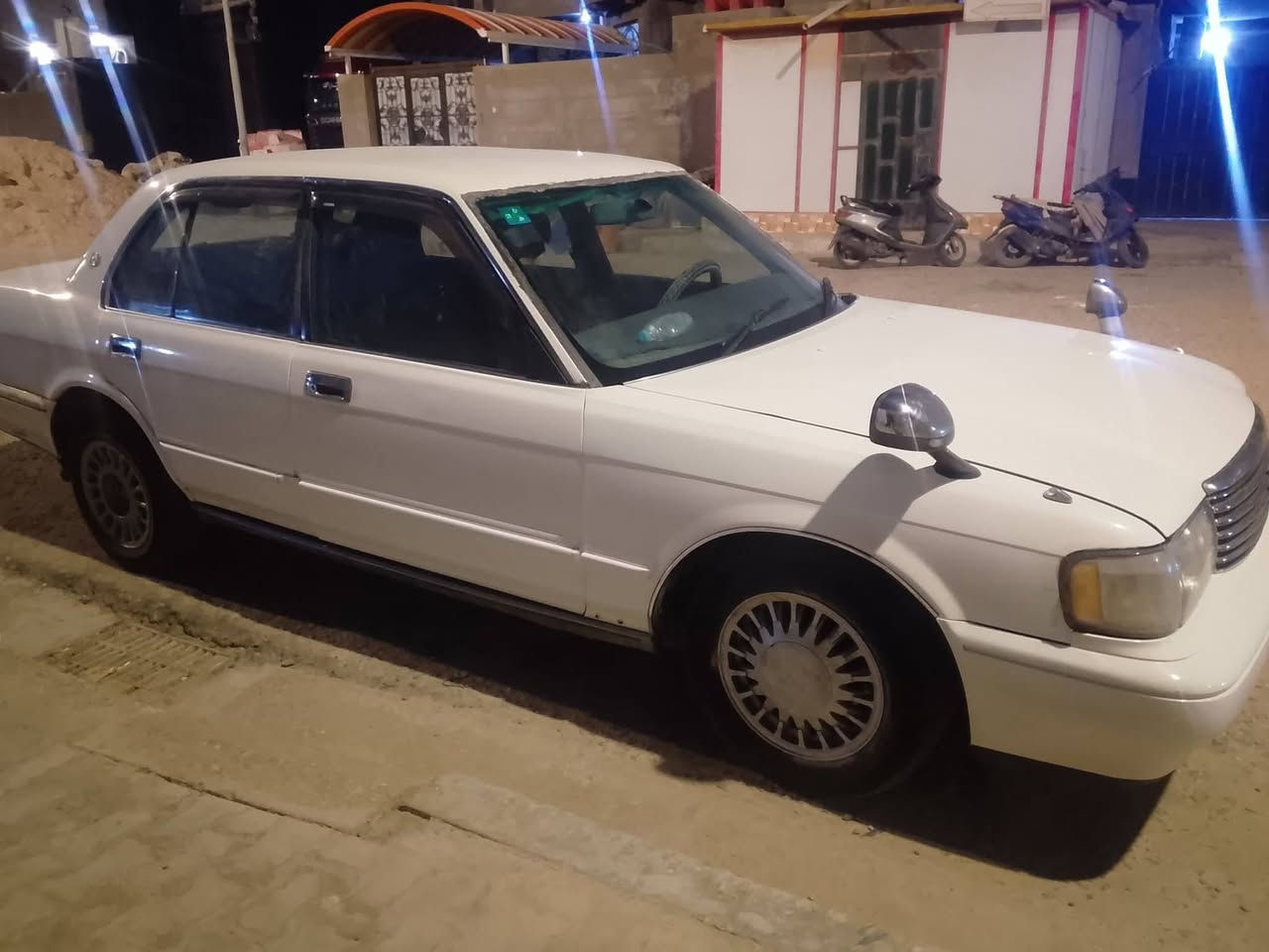 سلام عليكم ارنب البيع موديل 2000 مكفوله من اكص ونقل تحويل ثاني يوم  سنويه مجدد ل 30 /مكينه بيه تبخير فقط كير خير من الله تبريدثلج  تخم تاير كله جاهزه سعر ٤٥ وبيه مجال‏‪***********‬‏ عنوان البصره
