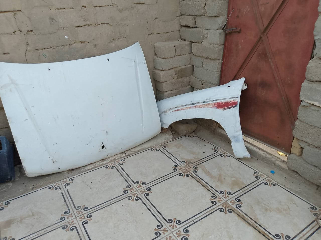 سلام عليكم عندي بيبان وبنيد بيكم جمره رقم الهاتف *********** المكان ناصريه غراف
