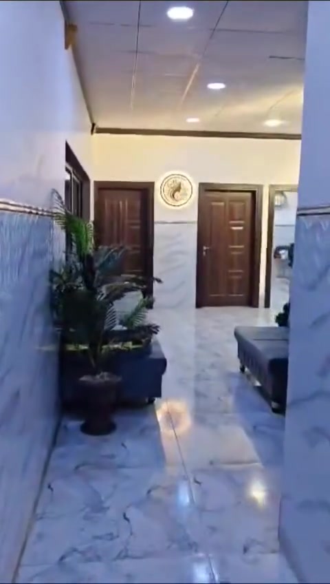 صالون سنتر نسائي للبيع كامل من كلشي وجاهز للعمل واتساب ***********
الموصل السماح الأولى  السعر 6 مليون ونص قابل للتفاوض
