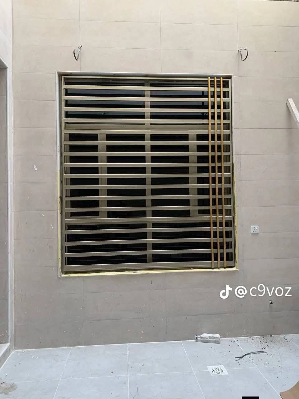 مصطفى الحدداد لتفصال شبابيك والابواب نوعية  الحديد الثقيل لتواصل المراسلة على الما سنجر او الاتصال برقم ***********
العمل بنضام 
#النقد
#والاقصاد
