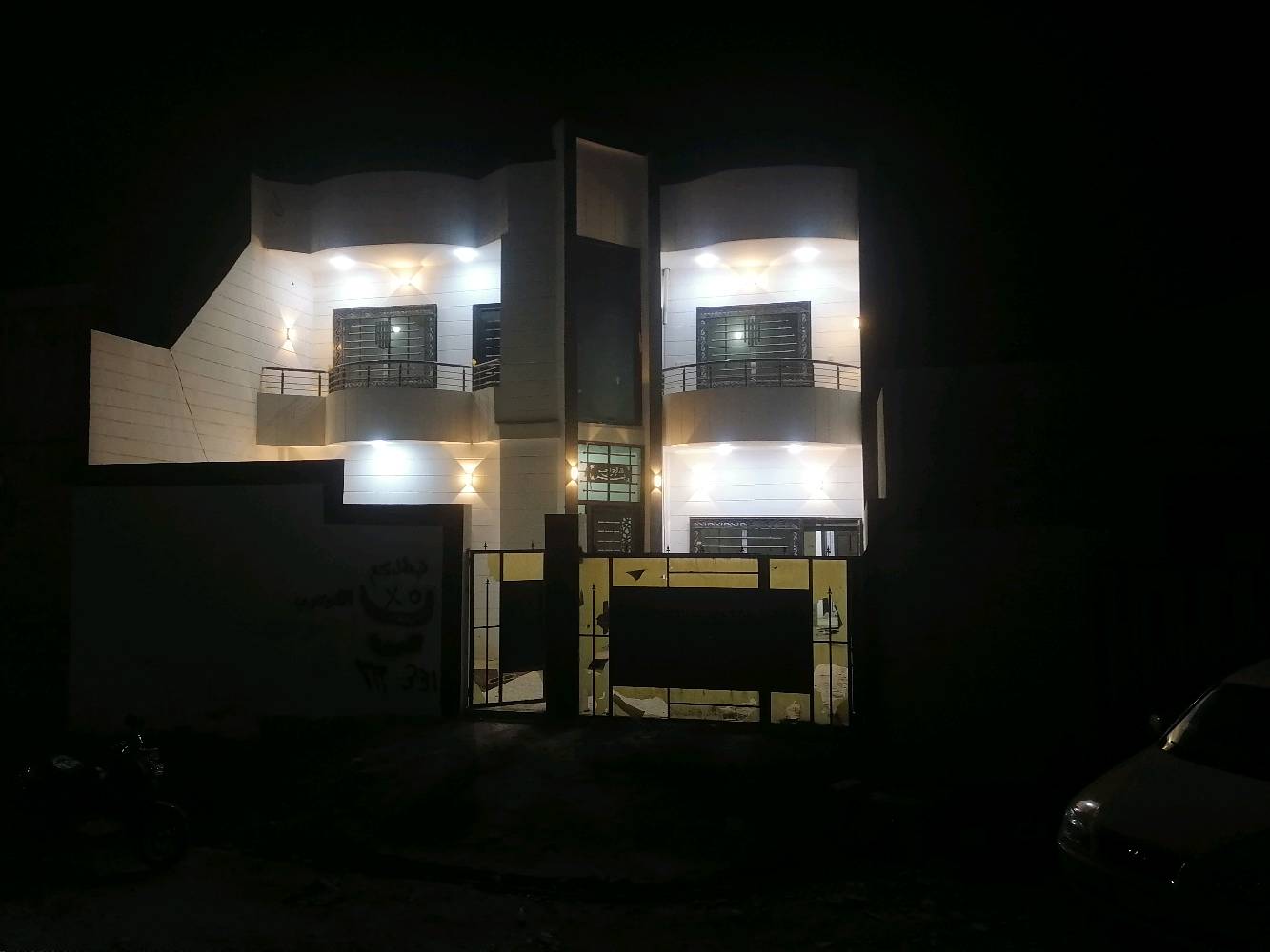 السلام عليكم
مستعد للتاسيسات الكهربائية للمنازل والمحال وبكفاءة عالية وباسعار مناسبة جدا
للاستفسار الاتصال بالرقم: ***********
او ***********