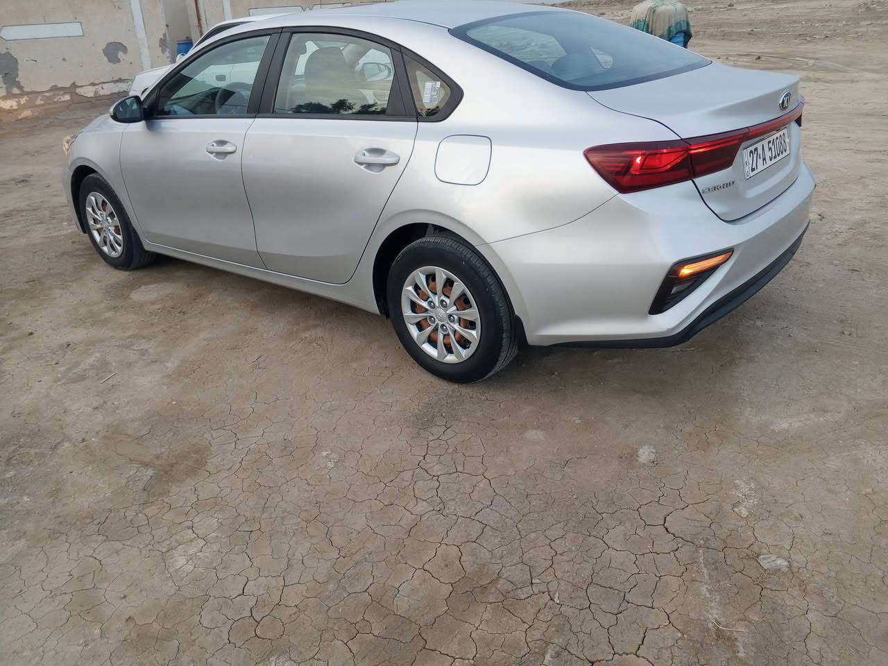 كيا سيراتو خليجي موديل 2021 حره تحويل رقم دولي مكفوله ضربة وصبغ وبارد وفتح مكفوله كفاله عامه محرك وكير على وضع الشركة سياره جديده جاهزة من الدعاميه للدعاميه ماشيه 70 الف تراي زيرو شرط الجناي ويدور جديد يتصل سعره 155 ملاحظه اليجي من غير محافظة ويطلع خلاف كلامي شي اتحمل كافة مصاريفه ***********
