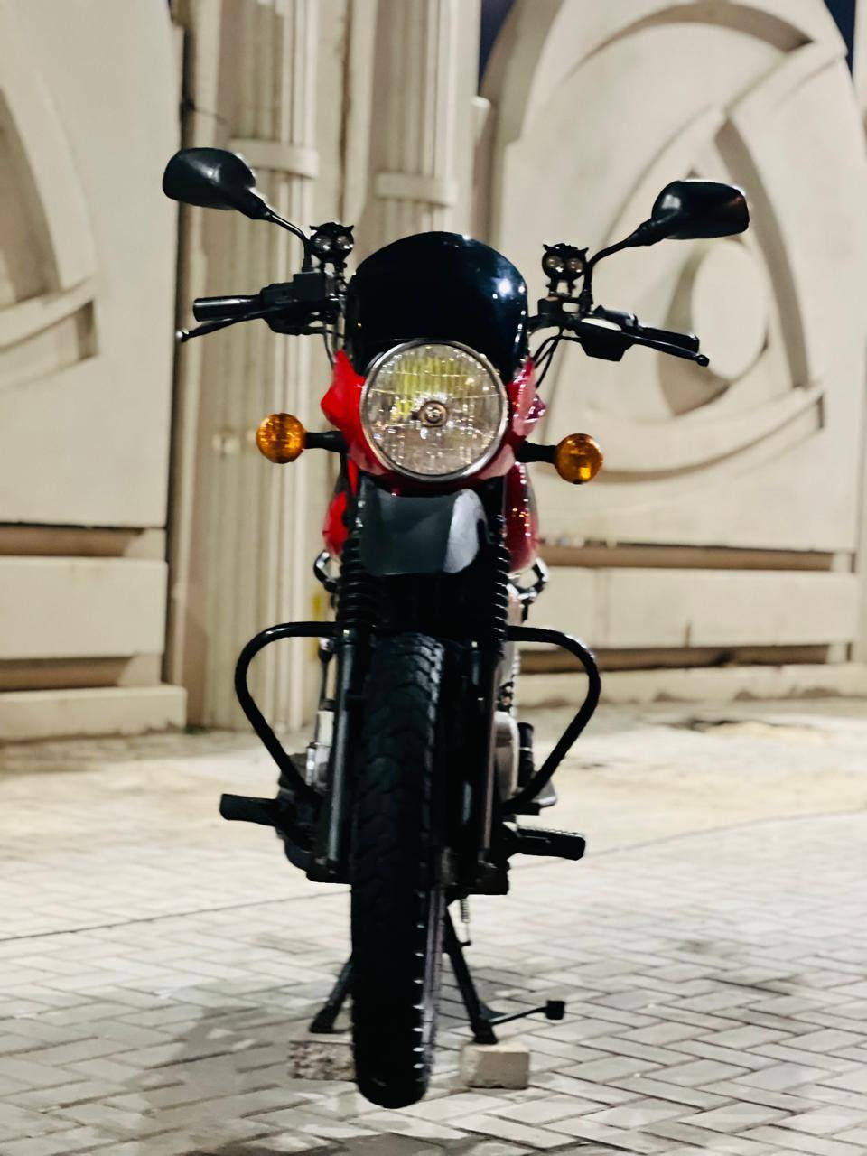 السلام عليكم دراجه بوكسر بجاج للبيع مديل 22شهر 10 سنويه ورقم بس الرقم مامستلمه الداج  حيل نضيفه ومامتعوبه مكان الدراجه البصره قبله وهاذ رقمي ***********
