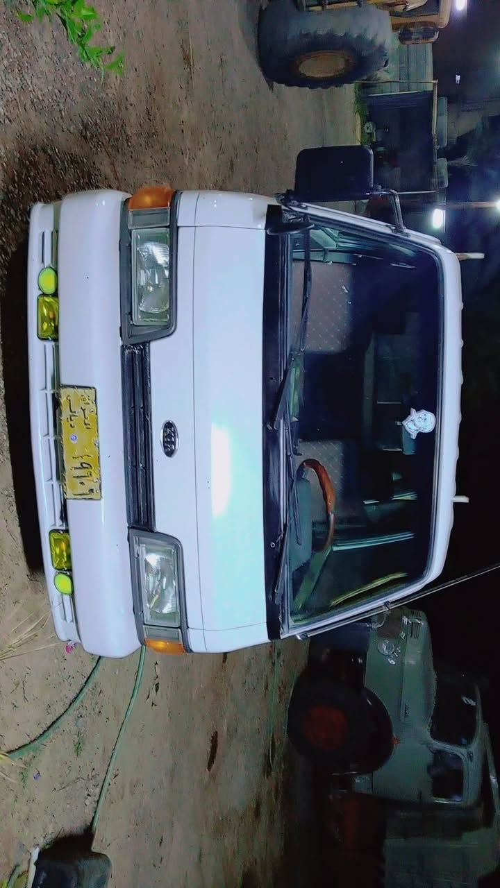 ، السلام عليكم بيكم بنجو 93 معمره الجديد ماكينه 3000 تخم تار جديد ا اكسن خير من الله ميكينه خير من الله سياره معمره كهربائيات كلها شغاله مكاني بغداد الشعله ابراهيم بن علي السعر 40 رقم التليفون ***********/***********
