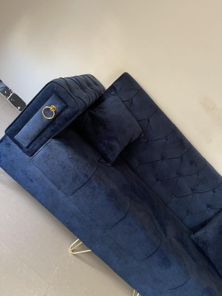 قەنەفەی ١٠ نەفەریی زور تازەو لوکە لەگەل پردە هەر هەموویی ٣٠٠ هەزار
***********
