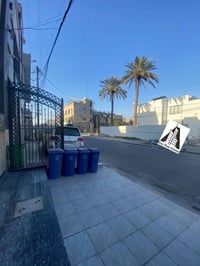 للأيجار في السيدية شقه جديدة جداً  طابق أرضي  مساحه 120م  يحتوي على اس...