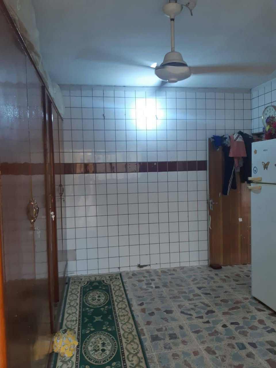 السلام عليكم
بيت للبيع في منطقة الحبيبيه طابو   المساحه 250خلفي طابقين يحتوي على ٤غرف وستقبال وحديقه خارجيه عرض الممر ٣متر نزال البيت 40 متر قريب على مركز الحبيبيه للتواصل على هاذا الرقمم
***********
