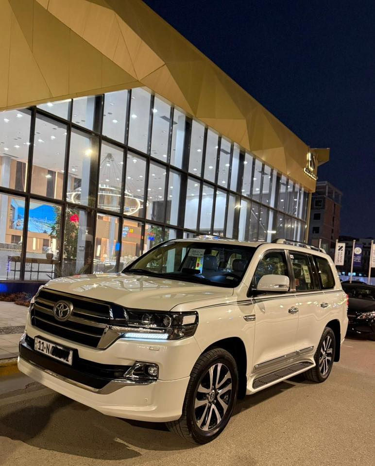 السلام عليكم لاندكروز 2019مكفوله جديده على وضع شركة 
ضمان شركة ساز  SAS فول مواصفات شرط الفئه الاولى GXR 
رقم بغداد انگليزي  باسمي 
مكفولة من  صبغ تبديل حته دعاميات اصليه شركة 
محرك 6 سلندر 4000 ماشيه 100   الف  بدون اي نقص جديده جدا محرك كير حدادية تخم تاير كفاله  

  مكان السيارة بغداد الكرخ

***********

السعر 495 ورقه مجال
