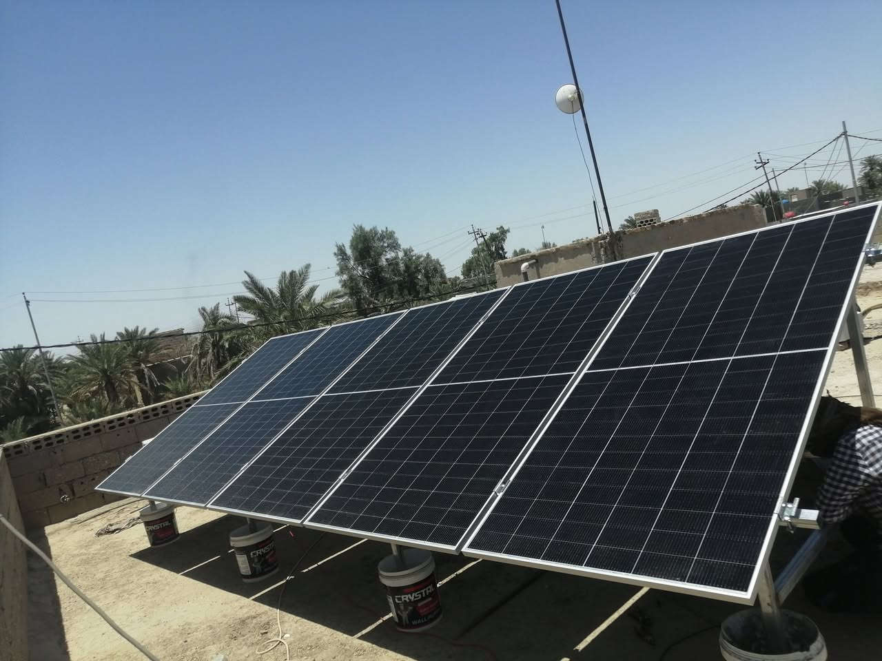 منظومة شمسية 🔟 أمبير
مع سبلت انفيرتير طن ونص يشتغل ع الطاقه الشمسية 
تتنصيب مجاني
بسعر 4 مليون
***********
