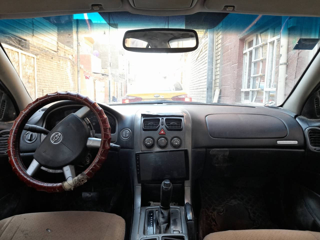 مراوس او للبيع شوفرليت لومينا ٦سلندر موديل ٢٠٠٦مكينة اصلي  بأسمي متواجد واتساب*********** سعر ٦٠ورقه اومراوس او الاتصال بالرقم ***********
