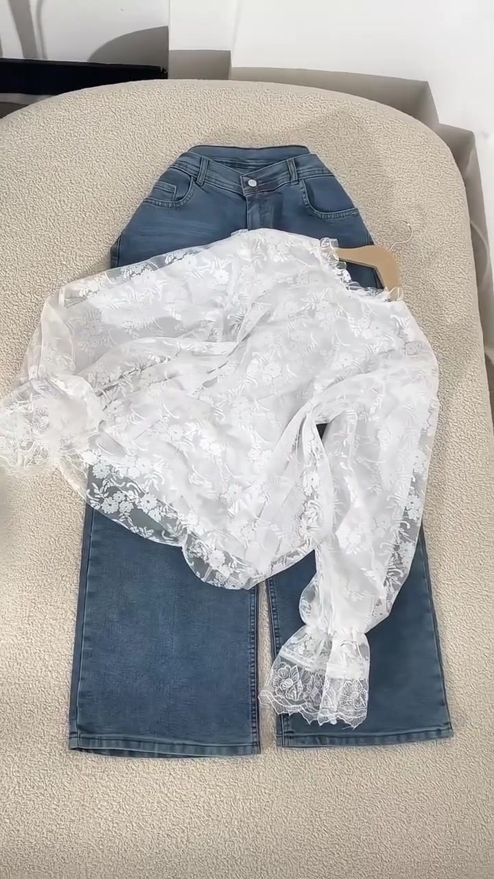 طقم صيفي وفساتين صيفية للطلب مراسلة الصفحة


**إذا كنت صاحب هذا الإعلان وتريد حذفه لأي سبب، رجاءا أرسل رسالة إلى الدعم الفني**