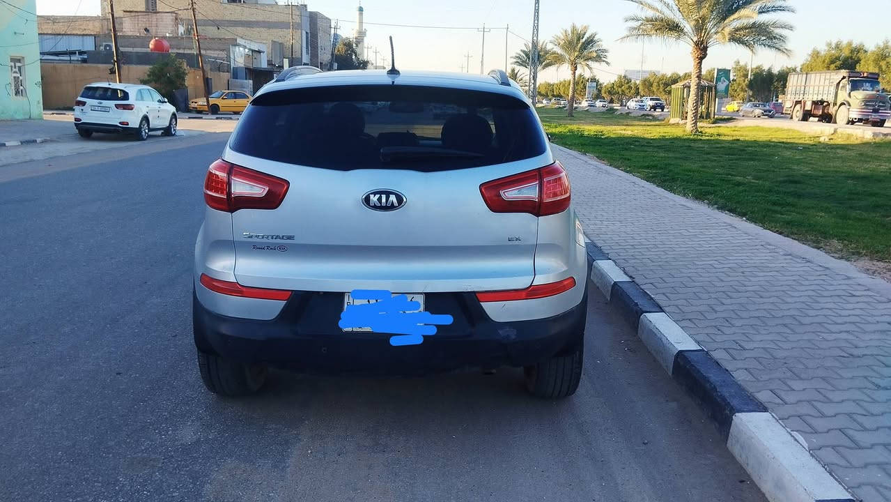 كيا سبورتاج 2013 وارد أمريكي  واحد على واحد 

✔️ محرك 2400

✔️ فتحة سقف بانوراما

✔️ جلد + شاشة لمس + كاميرا خلفية

✔️ حساسات + بصمة + مثبت سرعة

✔️ مري شفط +كشن كهربائي تبريد تدفئة بالكشنات 

🔧 الحالة:

•ماشية 133ألف وارد كلين

•صبغ فقط الجزء الأسفل من باب الصدر بسبب دحجة بسيطة
•الچاملغات الأمامية بيهم بارد مقدار شبر (سمكرية 100%)

باقي الجسم نظيف

📄 رقم ألماني – بغداد

📍 الموقع: النجف

💰 السعر:  خاص


**إذا كنت صاحب هذا الإعلان وتريد حذفه لأي سبب، رجاءا أرسل رسالة إلى الدعم الفني**